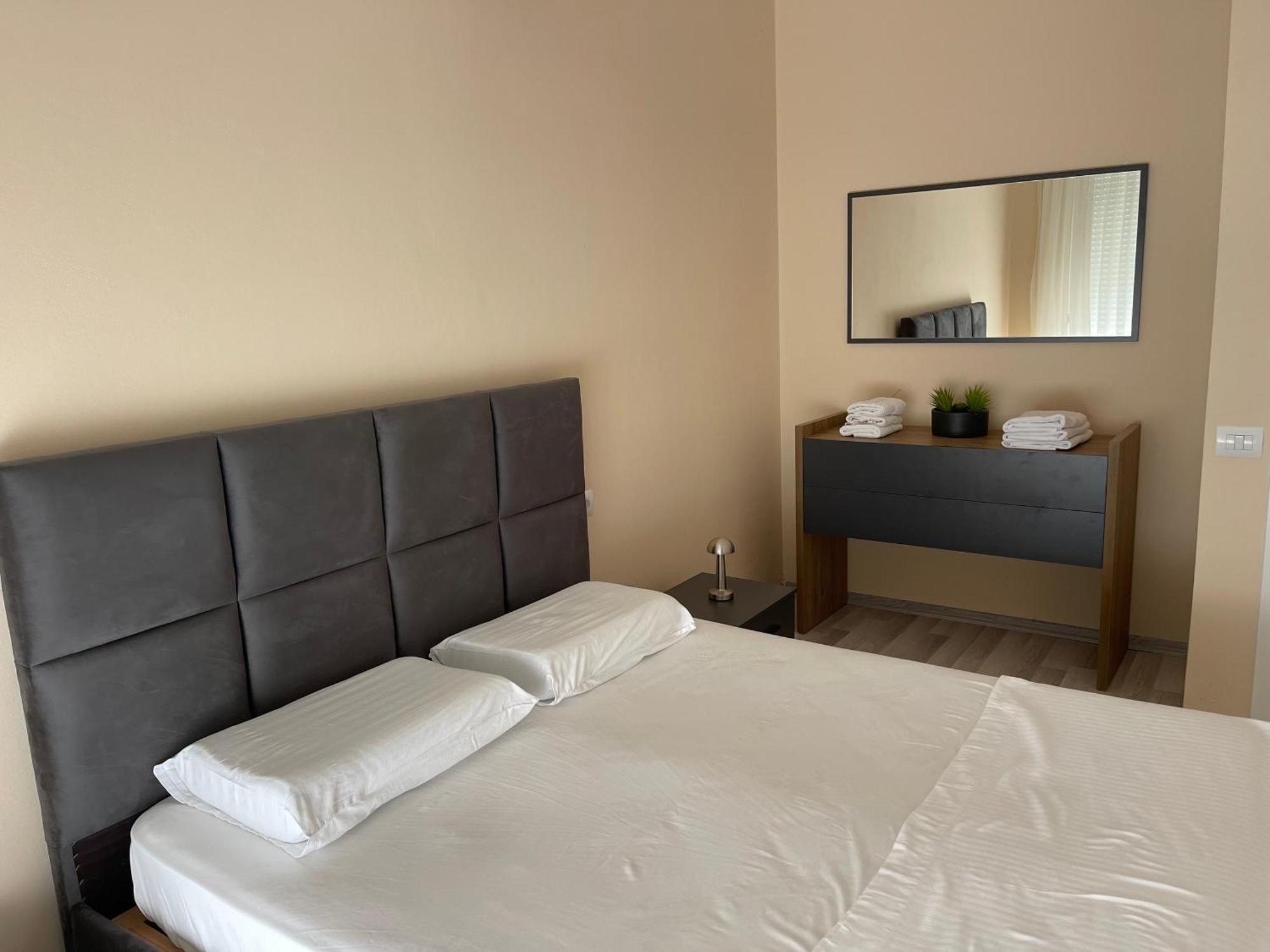 New Bazar - 2 Rooms Apartment Tirana Exterior photo